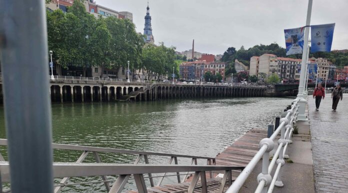 El Ayuntamiento de Bilbao cierra de forma provisional el pantalán de Pío Baroja por motivos de seguridad y mantenimiento