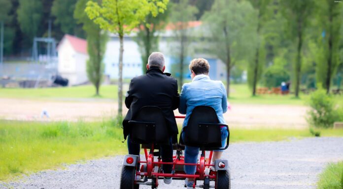 Nafarroak 141.000 euro jarri ditu gizarte-berrikuntzako sei proiektu lantzeko, 50 urtetik gorako pertsonen ongizatea hobetzeko