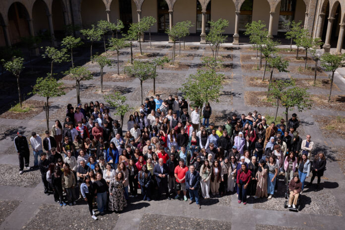 2026_06_11-diplomas-laboreso1-696x464-1