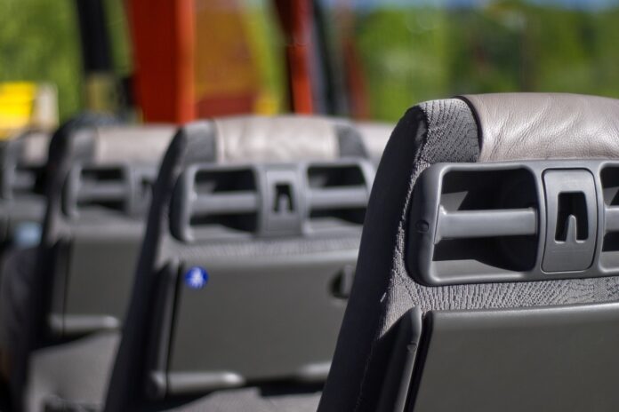 Transporte-escolar-696x464-2
