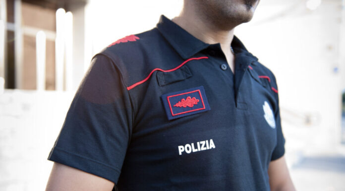 Dos detenidos tras ser sorprendidos con numerosos objetos robados en garajes de Ordizia