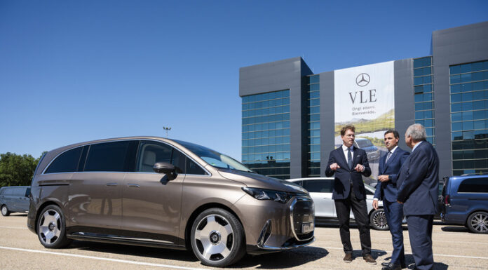 Lehendakariak Mercedes-Benzen lantegitik aldarrikatu du Euskadik izan behar duen zeregina Europaren etorkizun industrialean
