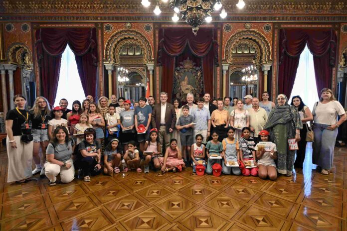 10-07-2026+RECEPCION+AYUNTAMIENTO+NIÑOS+DE+ACOGIDA+SAHARAUIS+Y+UCRANIANOS-35