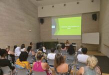 Kalteberatasun egoeran dauden emakumeei enplegua lortzea erraztu die Barakaldon egindako topaketa batek