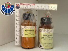 Especialistas en desactivación de explosivos retiran botes de ácido pícrico en centros escolares de Bilbao y Getxo