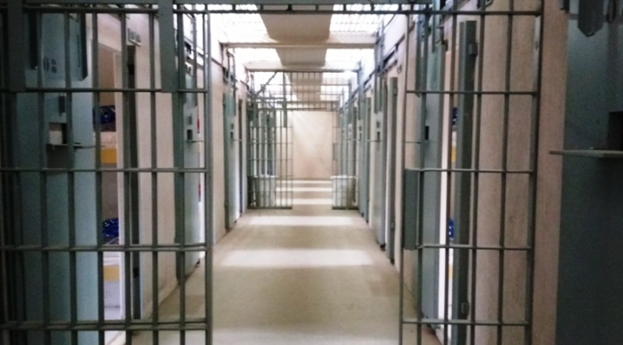 Un condenado por maltrato habitual ingresará en prisión tras negarse a realizar un curso para agresores y trabajos comunitarios en Gipuzkoa