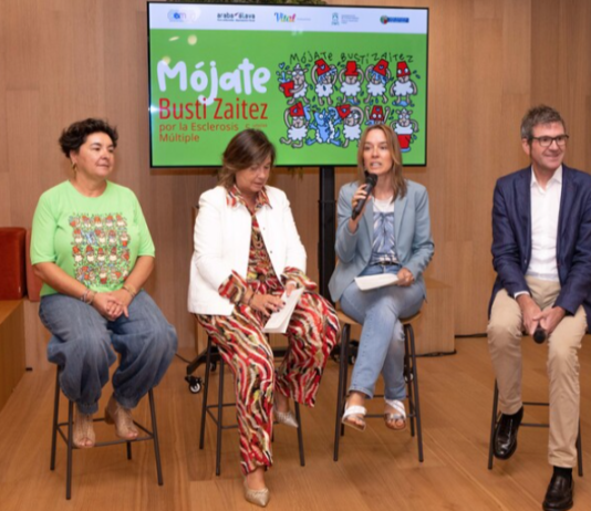 La campaña ‘Busti Zaitez’ invita a bañarse este domingo en apoyo a las personas con esclerosis múltiple