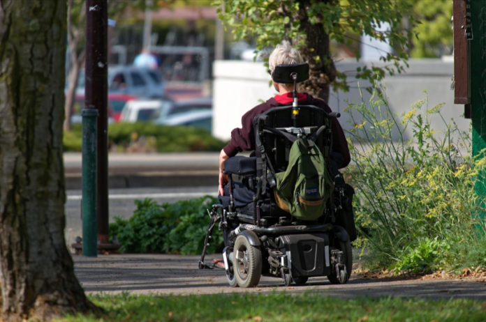 Silla-De-Ruedas-Motorizada-Foto-gratis-en-Pixabay-07-23-2026_11_27_AM