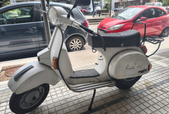 moto-696x468-1