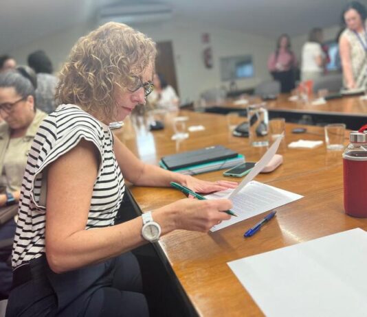 Pacto entre Osakidetza y los sindicatos para lanzar las listas de Enfermería Pediátrica y calendarizar el resto del año