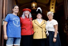 Onintza Enbeita y Ainhoa Urrejola, presentadas oficialmente como pregonera y txupinera de Aste Nagusia 2026