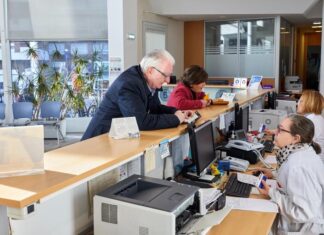 Salud expide 2.750 tarjetas preferentes para personas con discapacidad