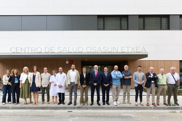 16092026_Presidenta_Centro_Salud_Villava_01-696x464-1