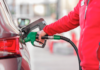La subida de los carburantes supera el 30 % pese a los descuentos y la OCU exige reformas de calado