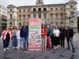 El Ayuntamiento de Bilbao anima a matricularse en los euskaltegis con la campaña ‘Euskaraz bidea eginez’