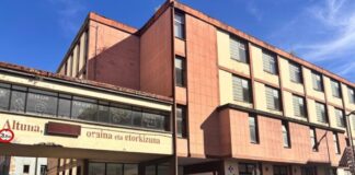 Osakidetzak lekuz aldatuko ditu Bergarako osasun zentroko emaginaren, ginekologiako, errehabilitazioko eta fisioterapiako kontsultak, eraberritzeko obrak direla eta