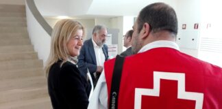 Teresa Laespada defiende el valor de Cruz Roja frente a las agresiones y la intolerancia