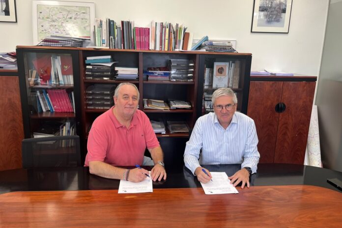 firma-con-Fundacion-Ilundain-696x464-1