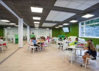 Las ikastolas restringirán el uso de dispositivos digitales en las aulas a partir del próximo curso escolar