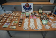Desarticulada en Bizkaia una red de tráfico de drogas en una operación que se salda con siete detenidos y la incautación de 225.000 euros
